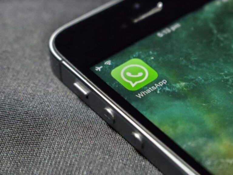 WhatsApp Will Stop Working On These Android Phones, iPhones By End Of 2021