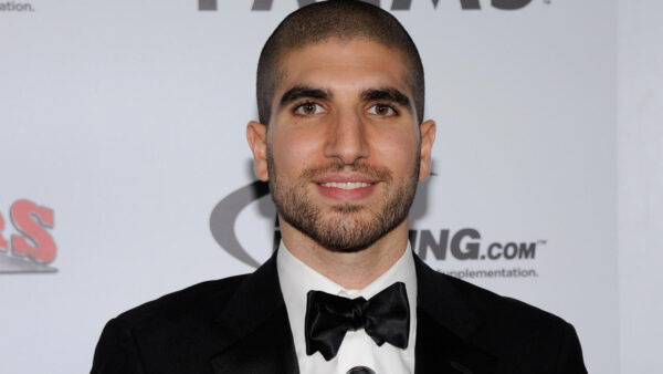 Ariel Helwani Net Worth 2021 – How Much is the MMA Journalist Worth?