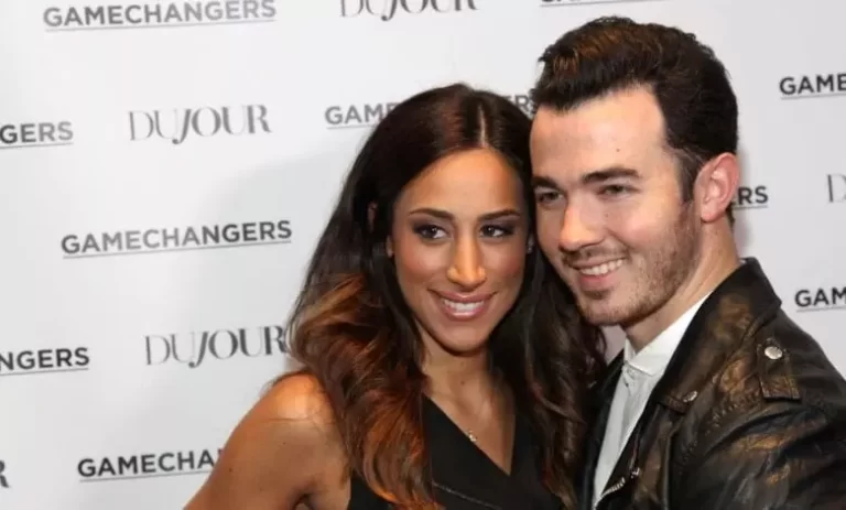 Danielle Jonas Deleasa Net Worth 2022