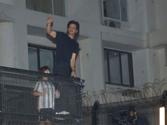 Shah Rukh Khan Greets Fans Outside Mannat On 57th Birthday. See Pics With AbRam