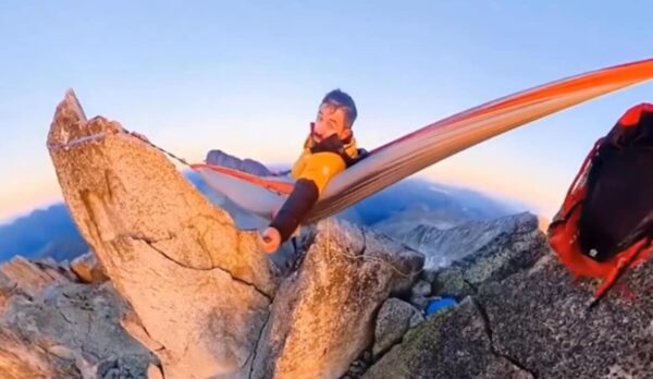 Man Sleeps In A Hammock Between Two Mountains, Internet Stunned