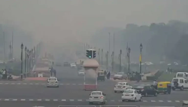 Non-essential construction work banned in Delhi-NCR amid spike in air pollution