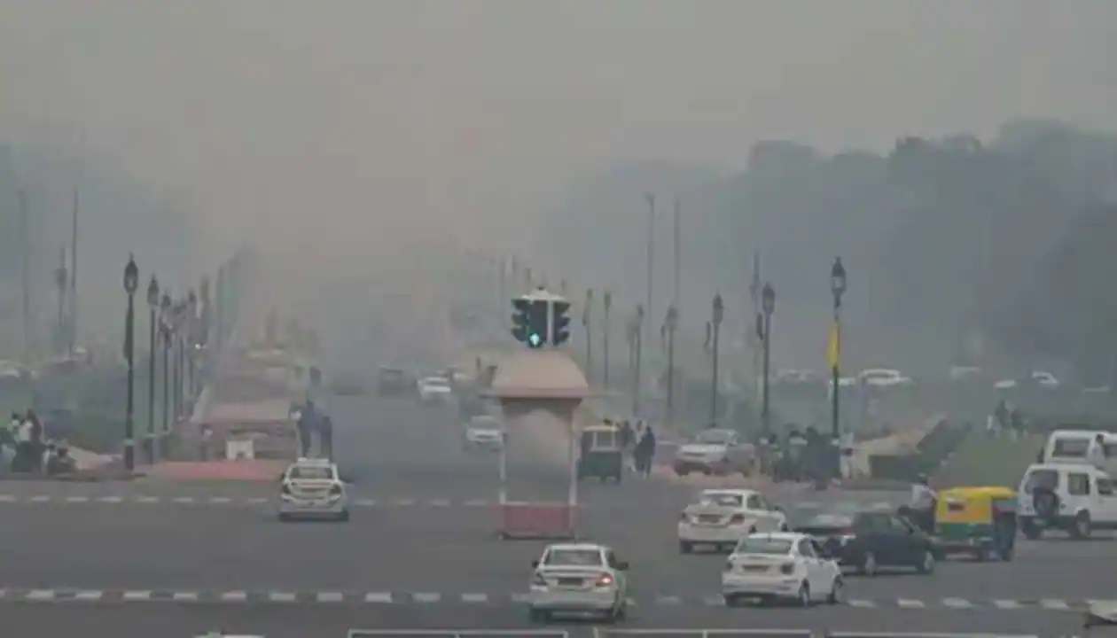 Non-essential construction work banned in Delhi-NCR amid spike in air pollution