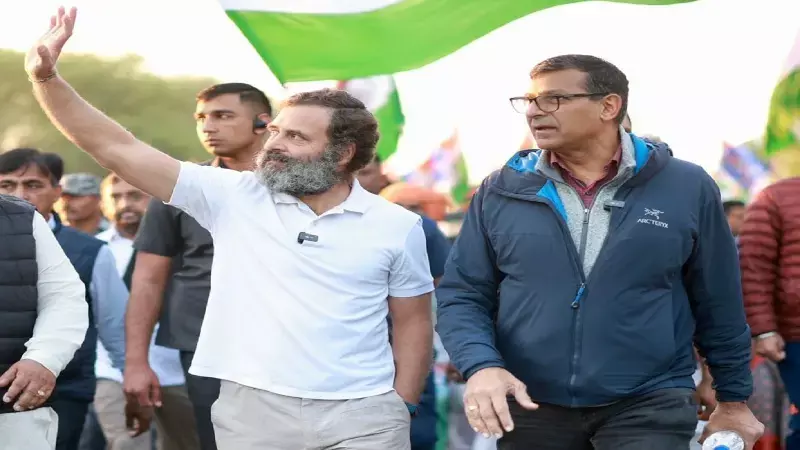 Ex RBI governor Raghuram Rajan joins Rahul Gandhi at Bharat Jodo Yatra | Watch