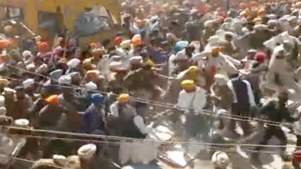 With Guns, Swords, Radical Leader’s Supporters Clash With Cops In Amritsar