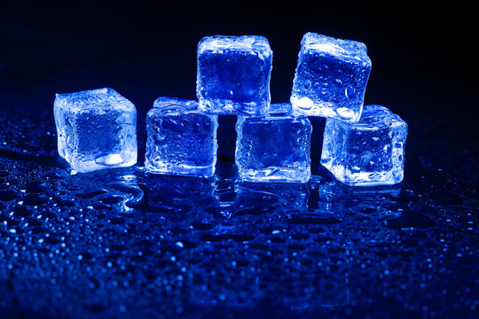 Stay Beautiful and Young with These Ice Cube Beauty Tricks